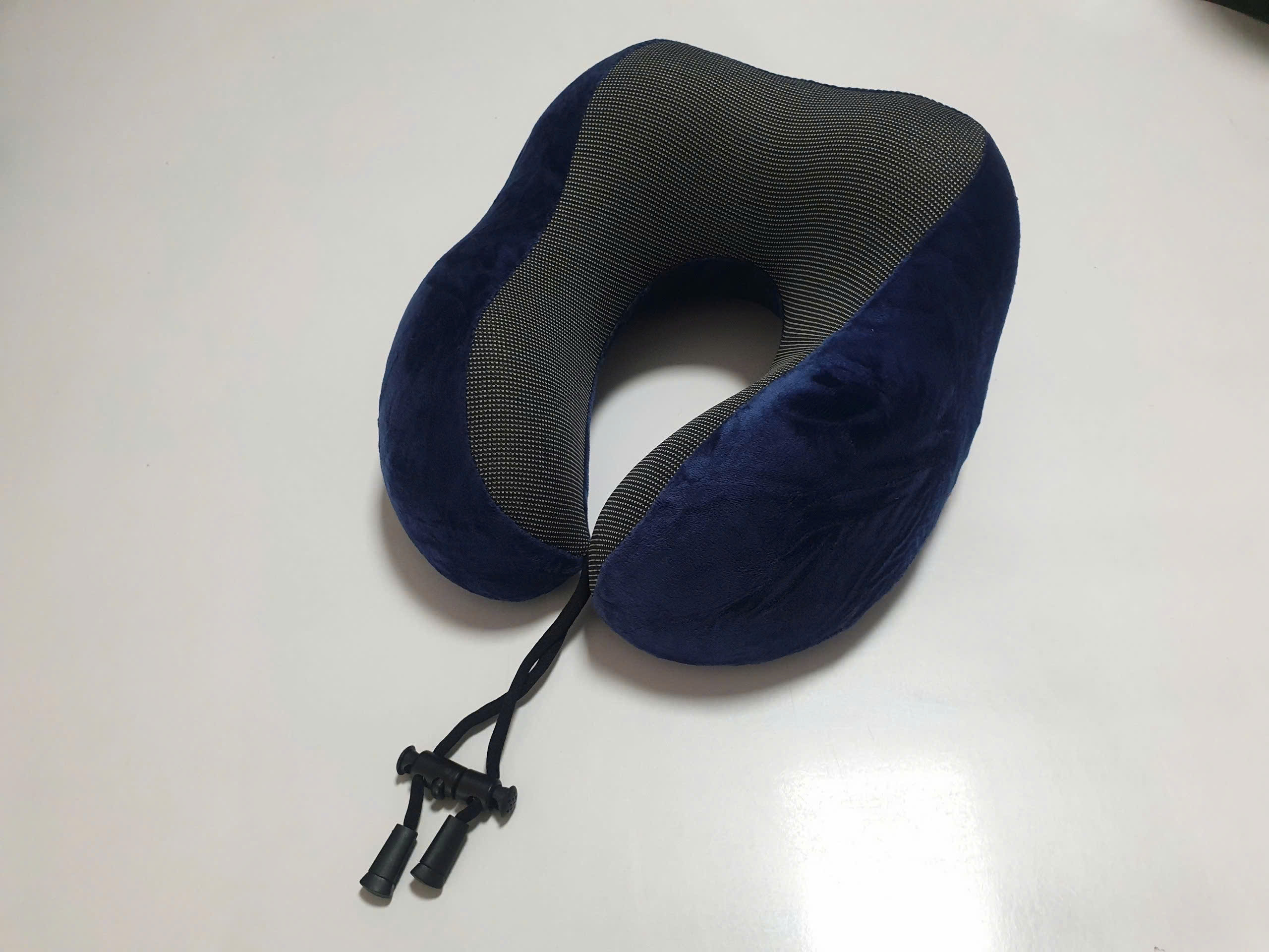 GỐI TỰA CỔ MEMORY FOAM SORA MAYHOME 28*28*14CM (1305-M02)